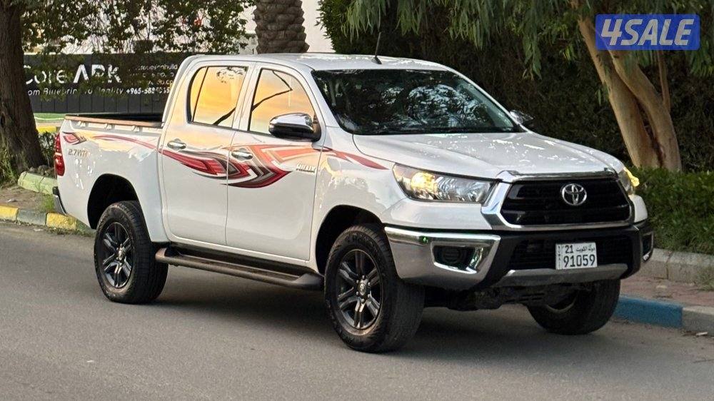 للبيع هايلكس 2023 عداد 83الف6