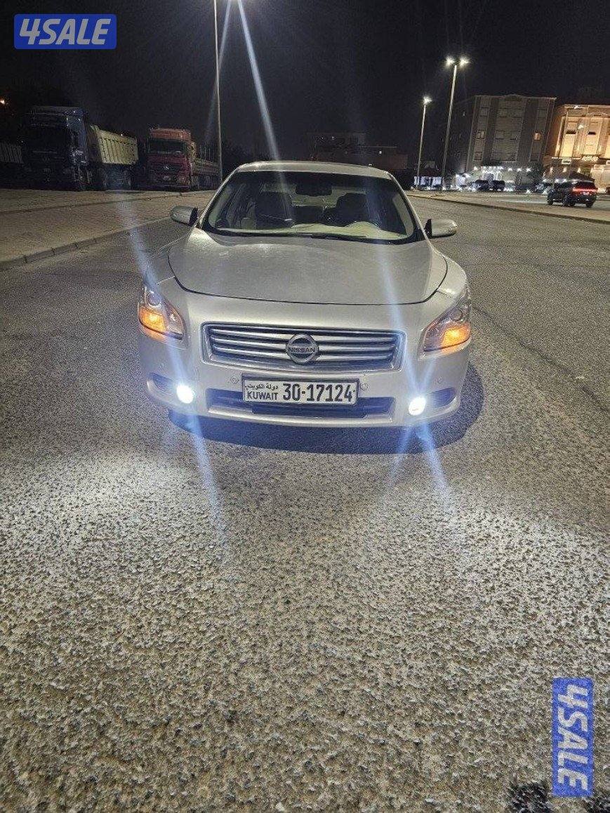 للبيع نيسان ماكسيما 2013 عداد 227 الف0