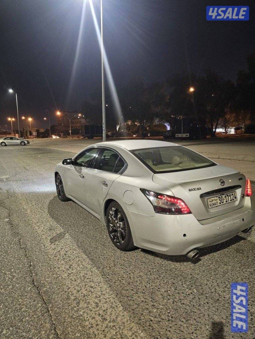 للبيع نيسان ماكسيما 2013 عداد 227 الف2