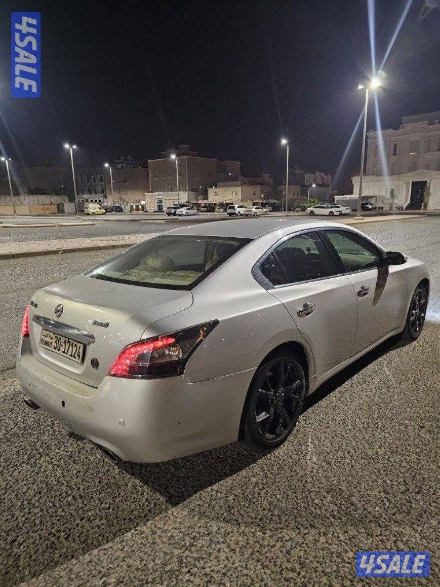 للبيع نيسان ماكسيما 2013 عداد 227 الف4