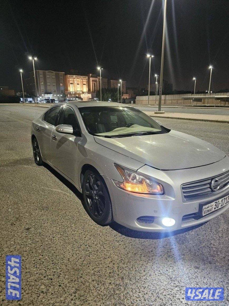 للبيع نيسان ماكسيما 2013 عداد 227 الف3