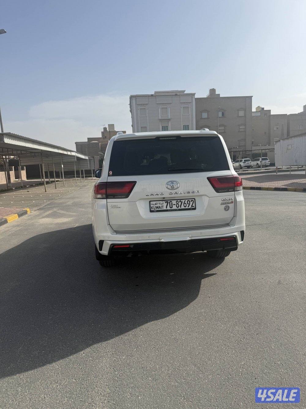 لاند كروزر0