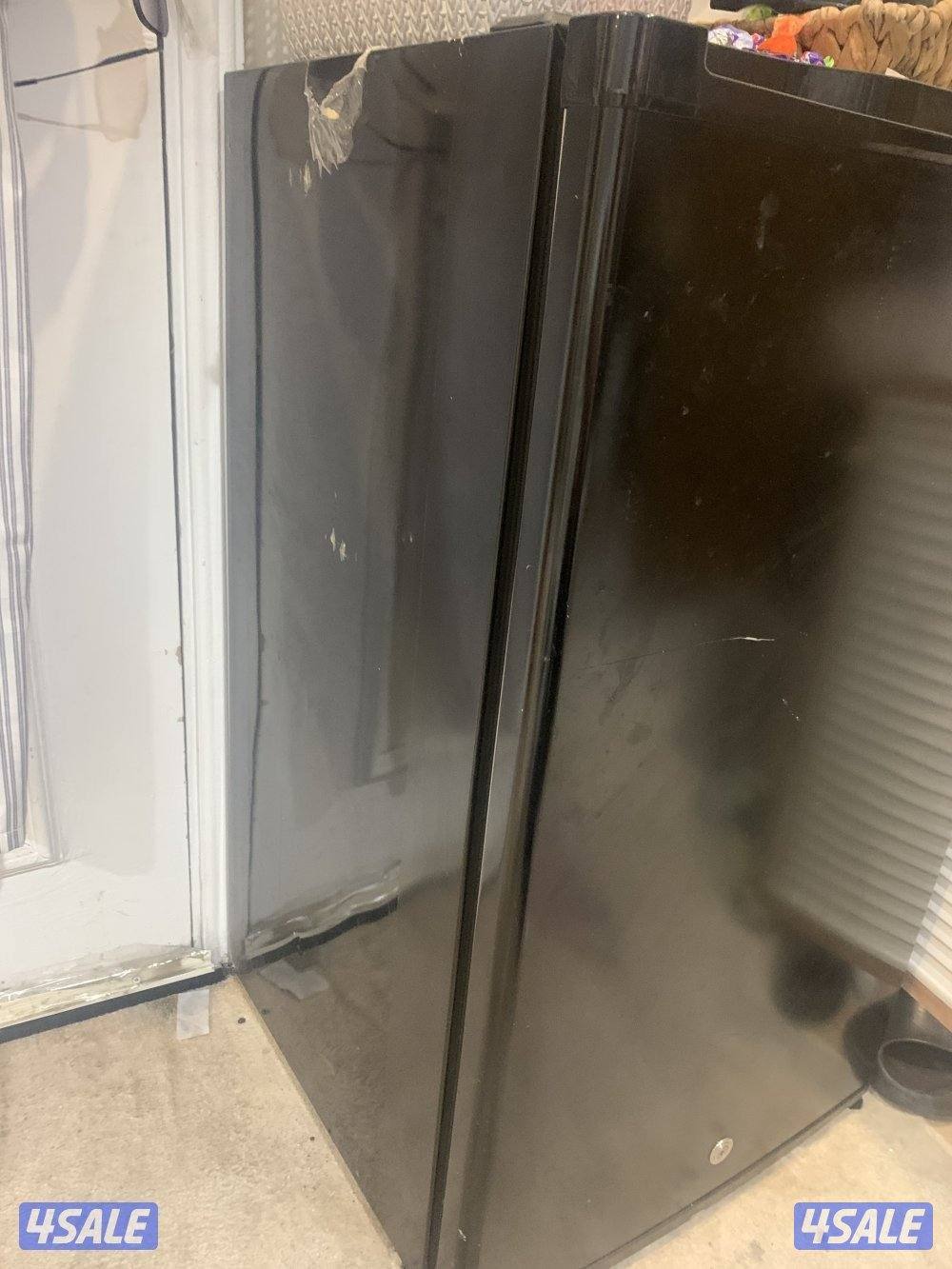 للبيع ثلاجه ون سا اخر اصدار  شبه جديده بيعه سريعه واتساب،،1