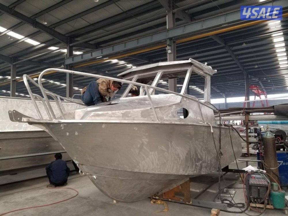 للبيع طراد ٢٨ قدم موديل ٢٠١٩ قصه استرالية بحالة الجديد8