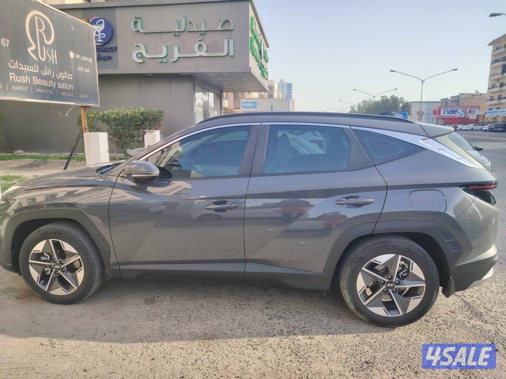 Tuscan 2025 with warranty two years and full protection هيونداي توسان4