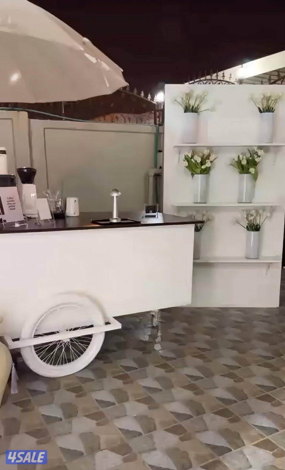 عربة كيترنق + أرفف و مظلة0