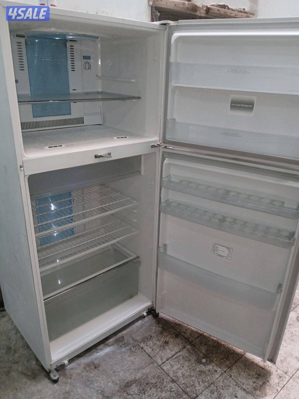 للبيع ثلاجات بحاله جيده جدا مع الكفالة عائلية ياباني توشيبا1