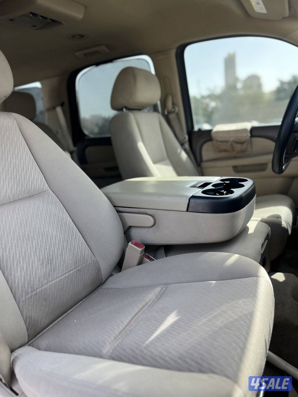 للبيع تاهو موديل 201313