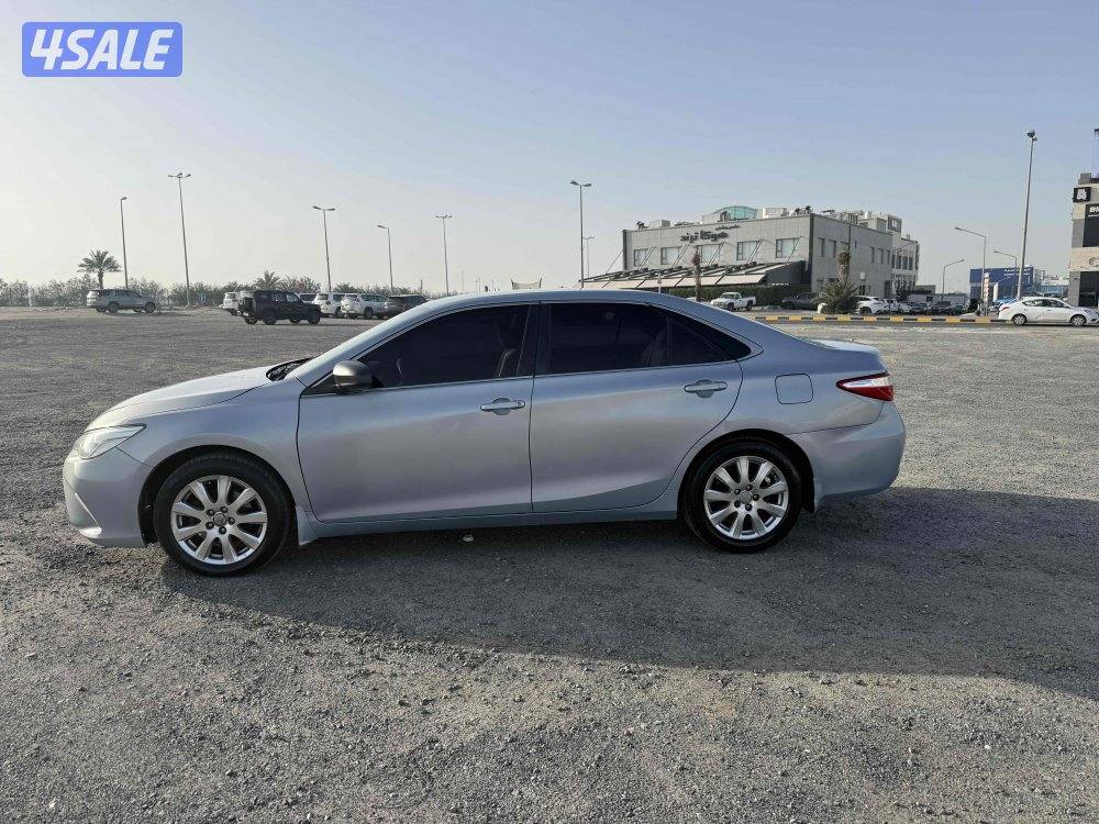 للبيع كامري ٢٠١٦ GL0