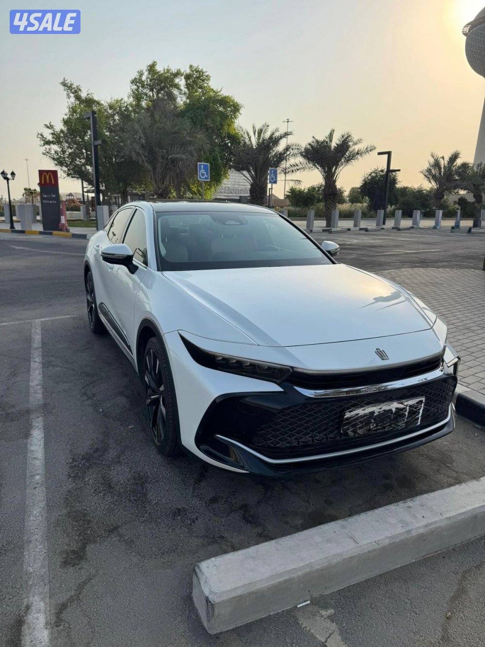 تويوتا كراون.1