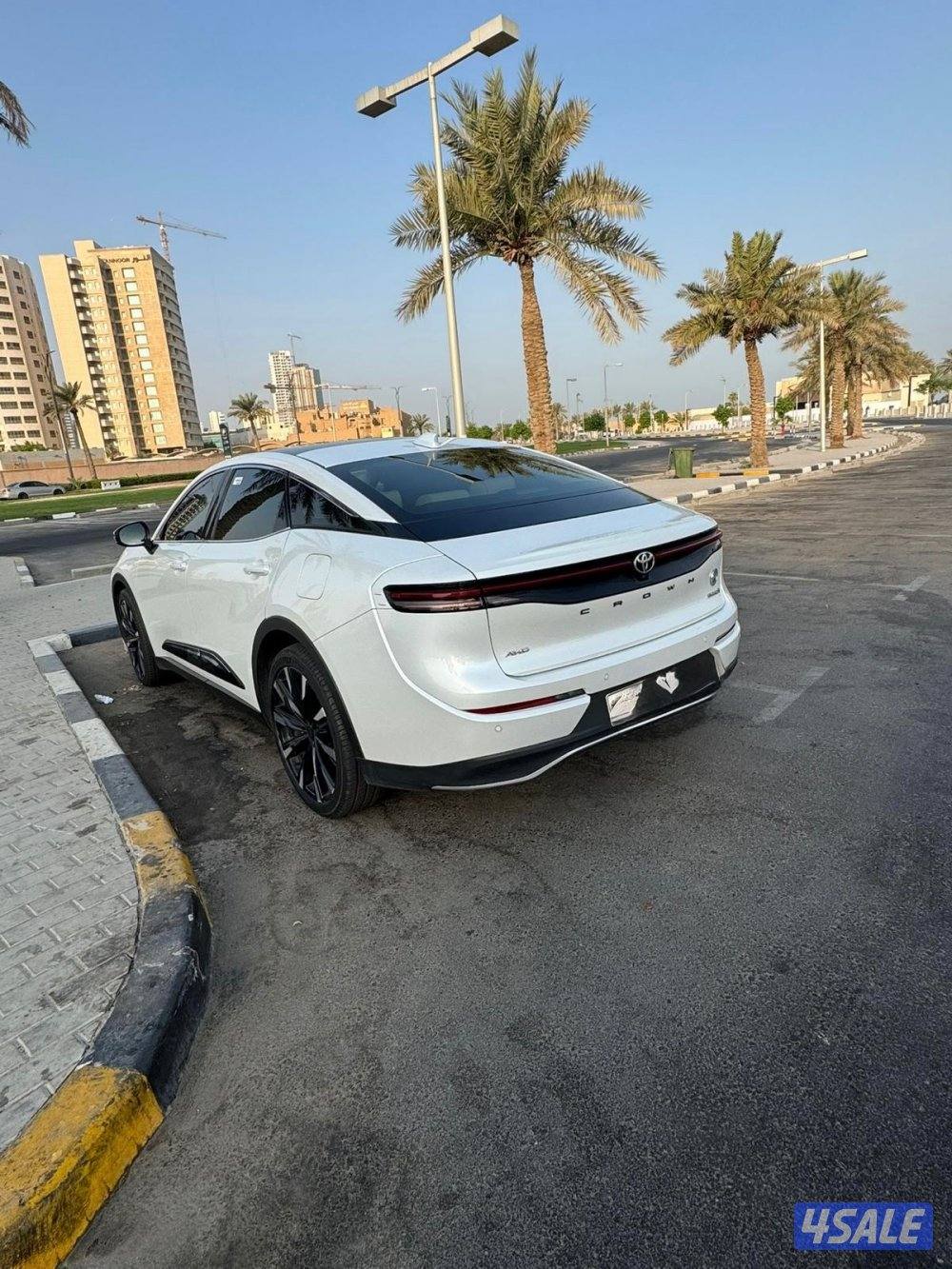 تويوتا كراون.2