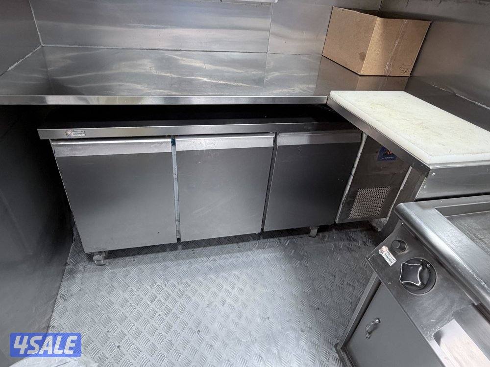 تجهيز مطعم برجر كولتي عالي ايطالي3