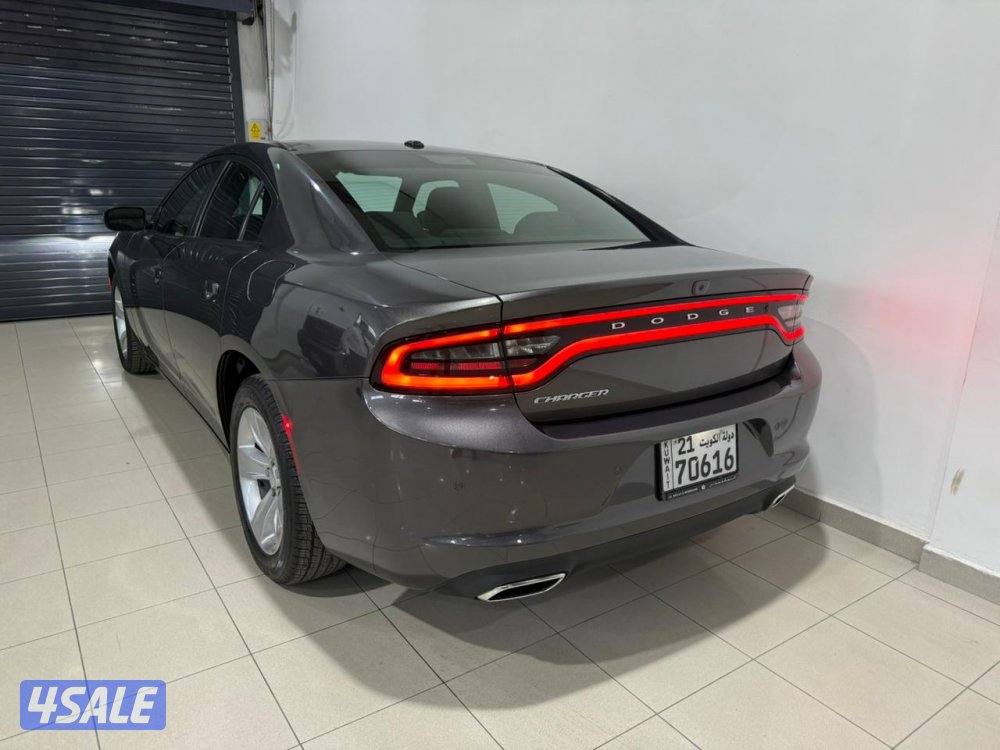 21/70616 Dodge Charger SXT 20234