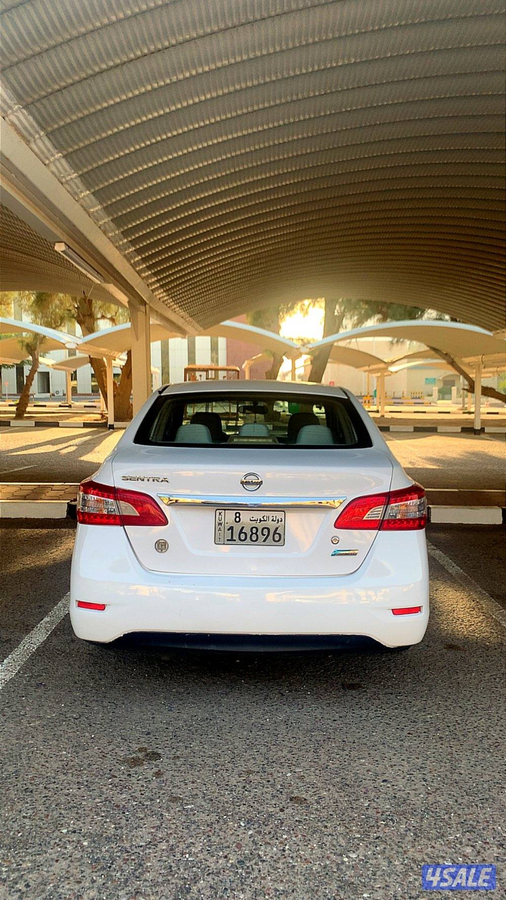 للبيع نيسان سينترا0