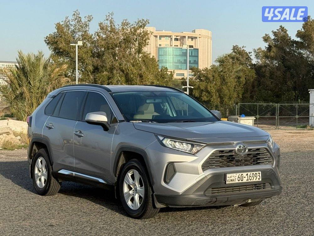 للبيع راف 4 موديل 2021 شرط الفحص بالكامل1