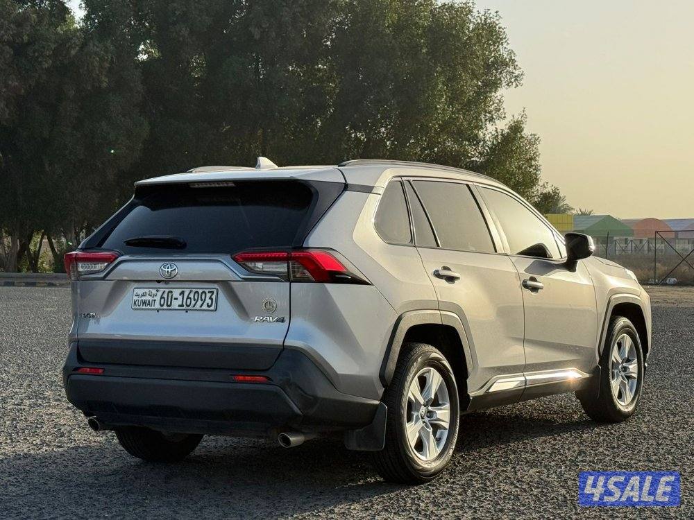 للبيع راف 4 موديل 2021 شرط الفحص بالكامل3