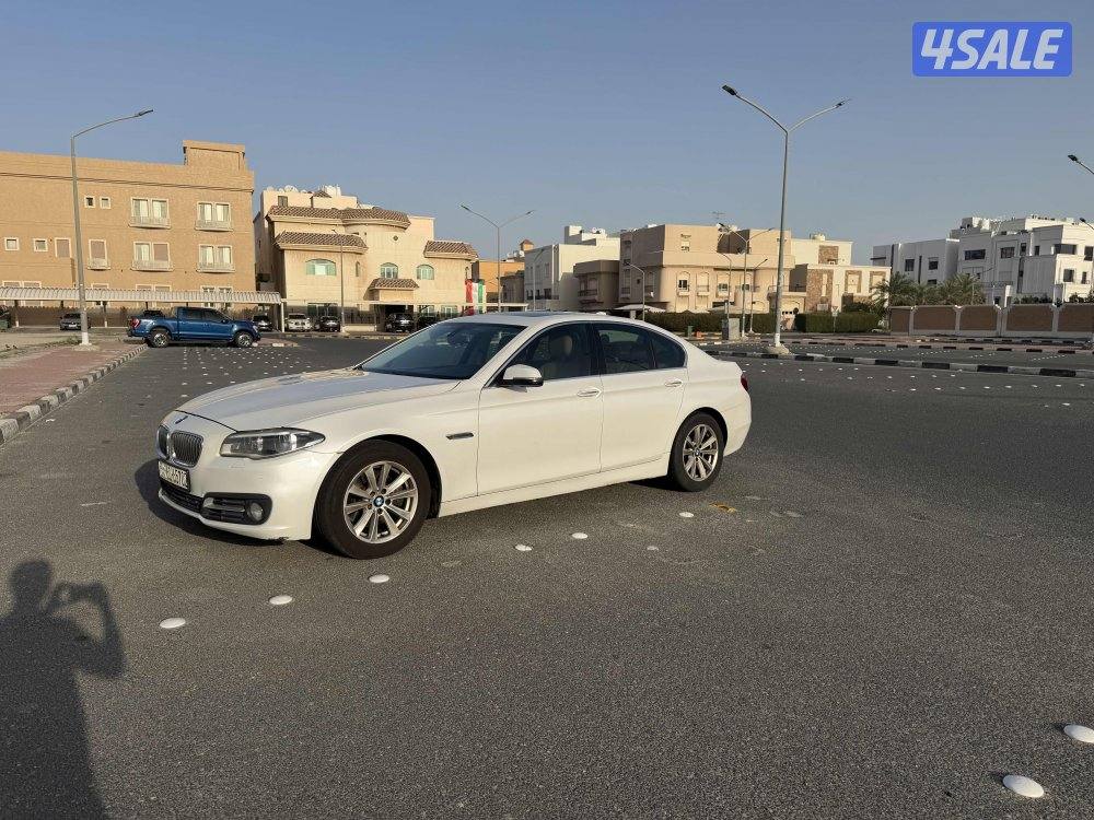 للبيع BMW 520i3