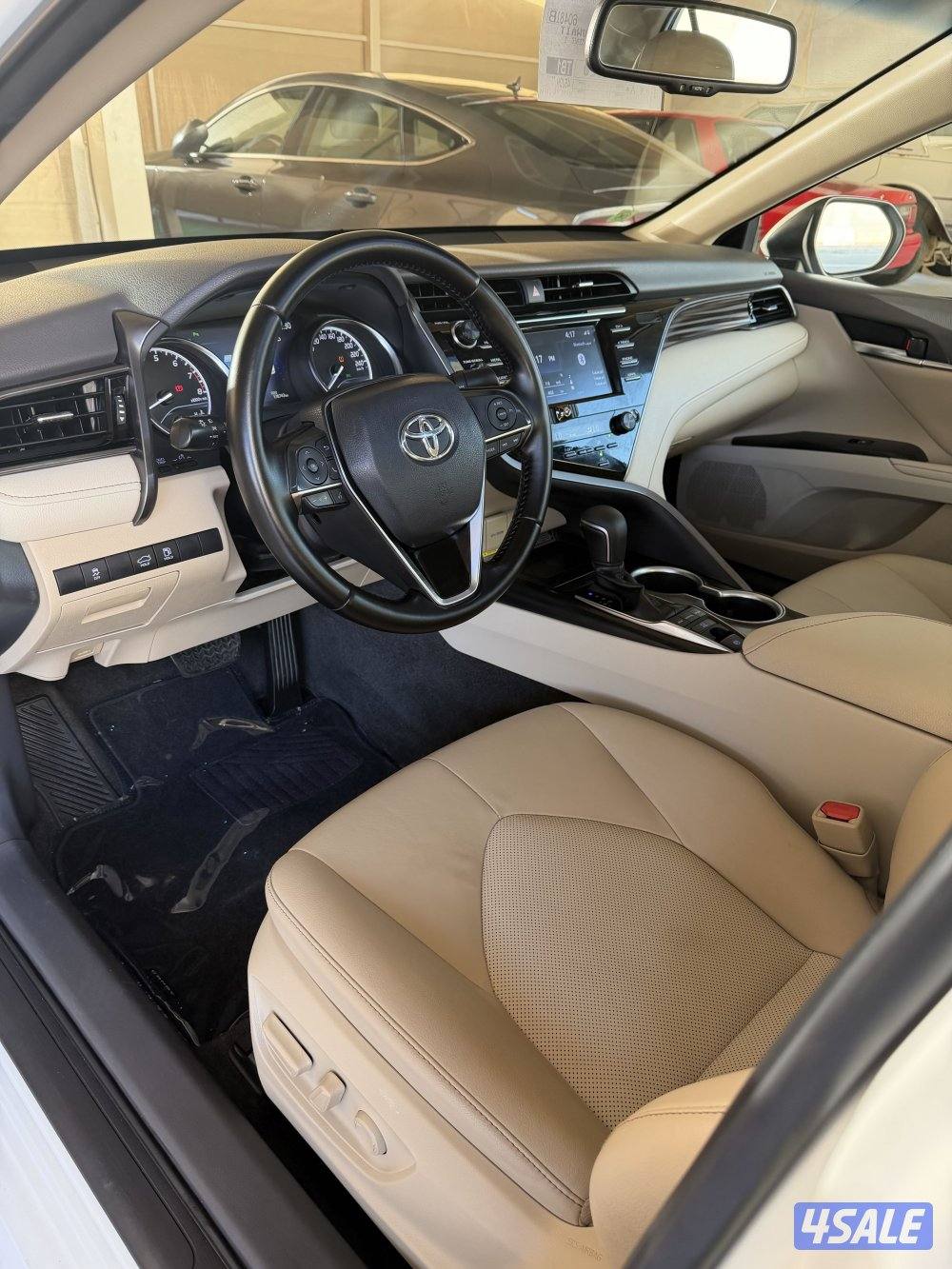 للبيع كامري 2020 ليمتد عداد 178 صبغ وكاله عدا قطعة4
