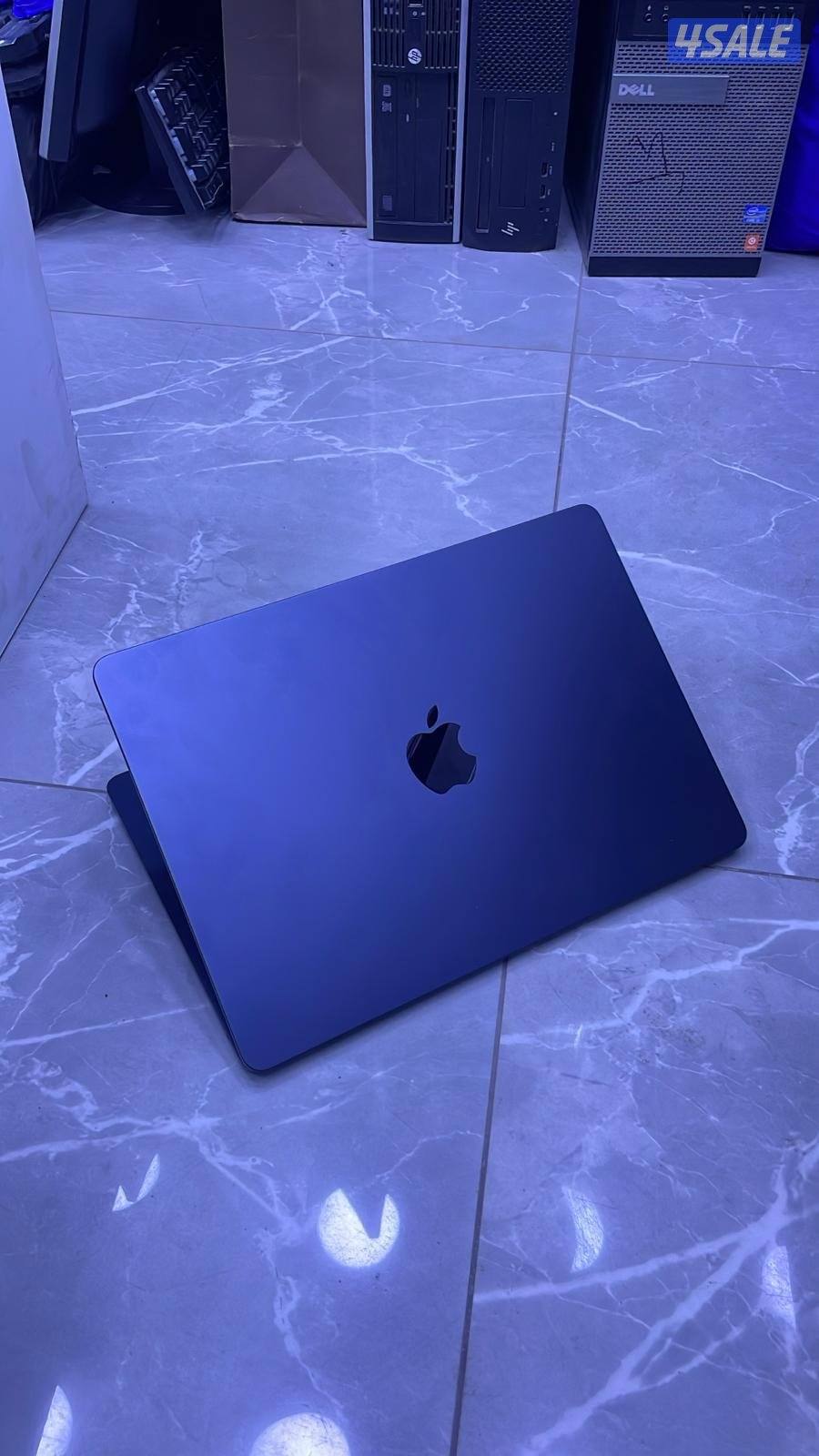 Forsale MACBOOK AIR بحالة ممتازة كالجديد1