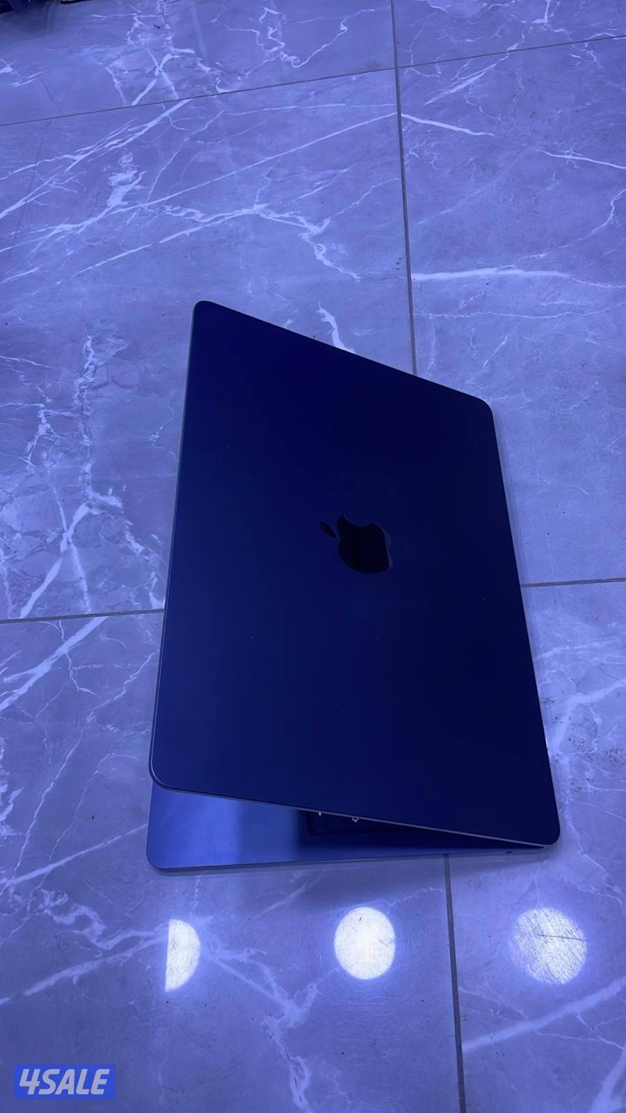 Forsale MACBOOK AIR بحالة ممتازة كالجديد3
