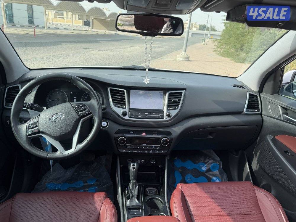 Tucson 2017 limited panorama3