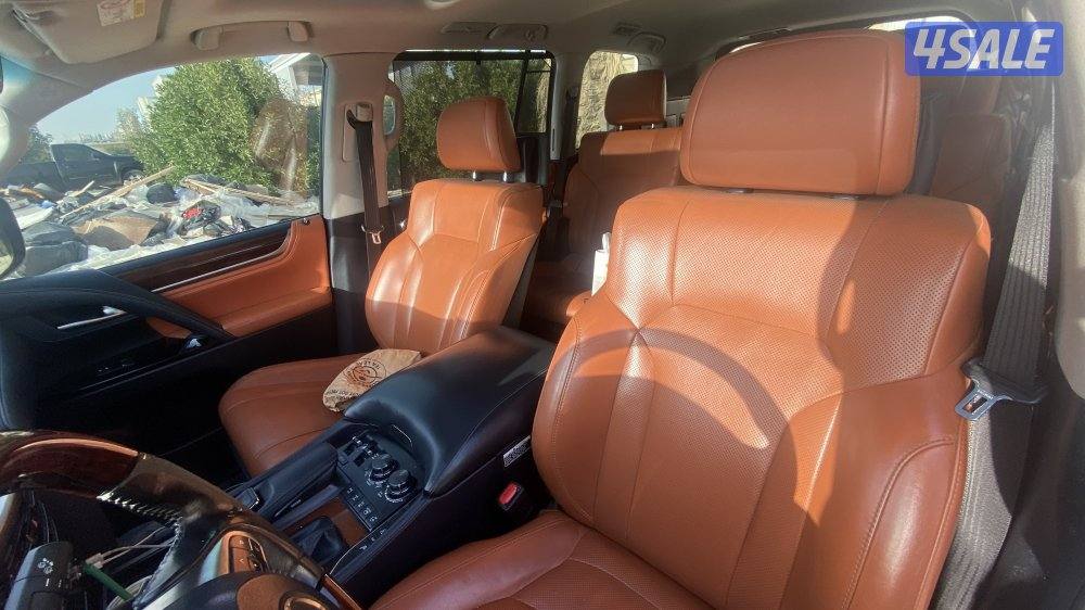 جيب لكزس سبورت الدرجة الأولى7