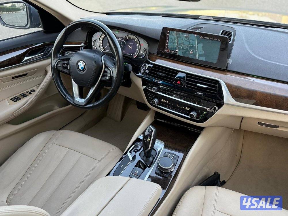 BMW 520i13