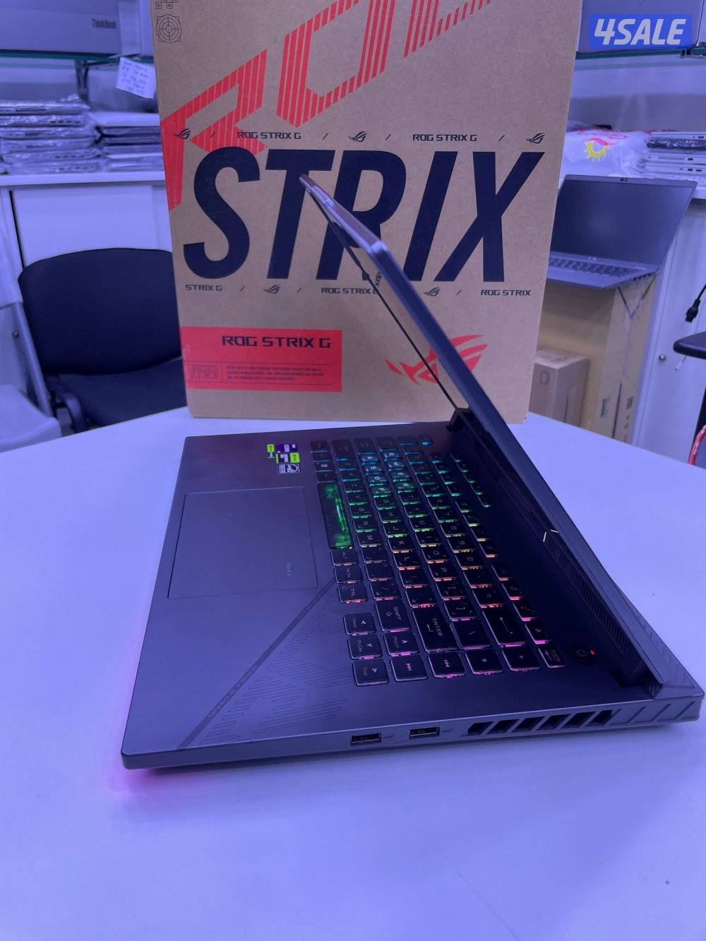 للبيع لابتوب ASUS ROG Strix G167