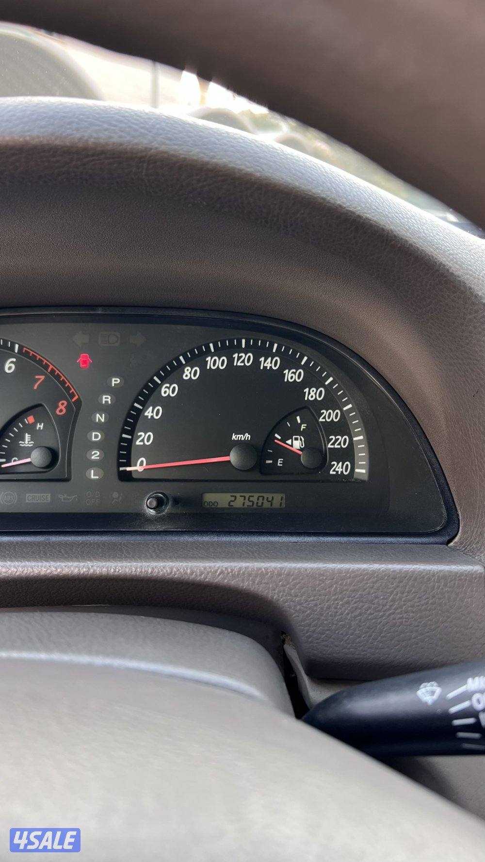 للبيع كامري 2004 gli ٤ سلندر5