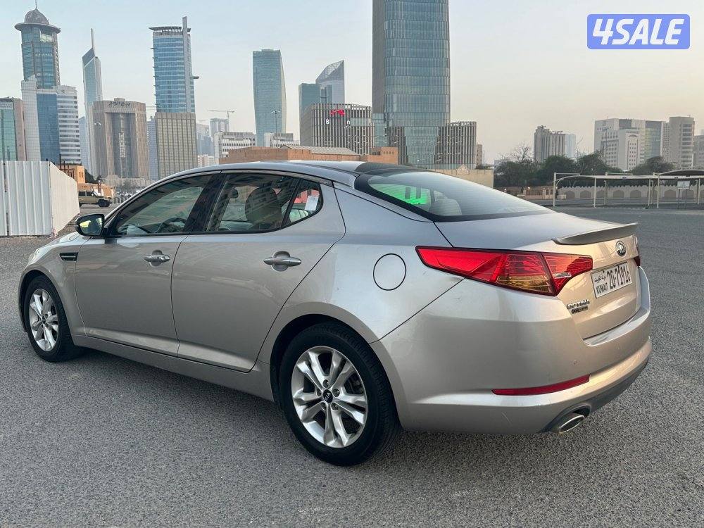 كيا اوبتيما_موديل 2013_صبغ الوكالة_ مرفق الفحص_عداد 67 Km فقط3