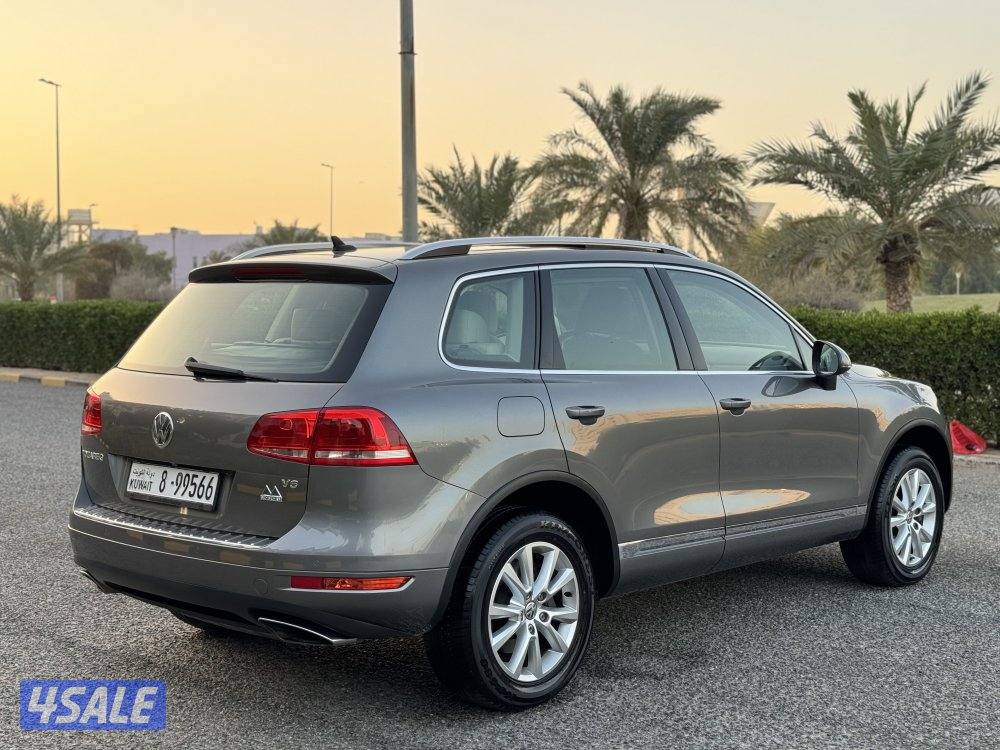 فولكس واجن طوارق موديل 2015 بحاله الوكاله شرط الفحص3