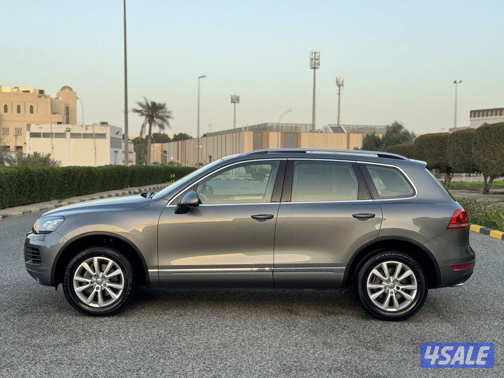 فولكس واجن طوارق موديل 2015 بحاله الوكاله شرط الفحص8