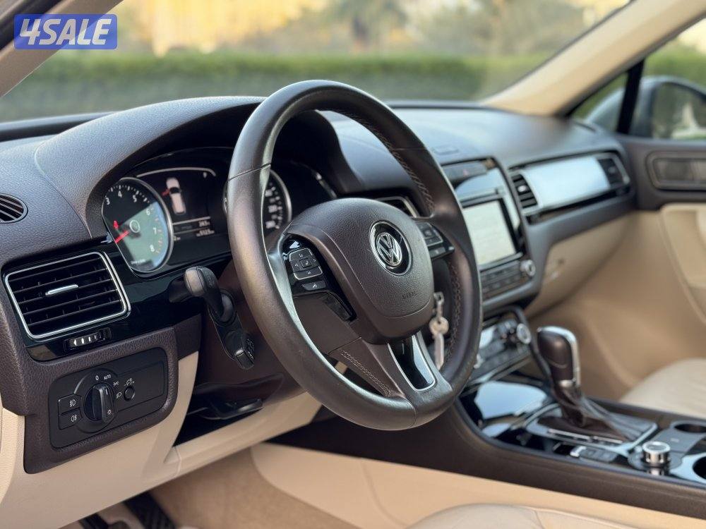 فولكس واجن طوارق موديل 2015 بحاله الوكاله شرط الفحص14