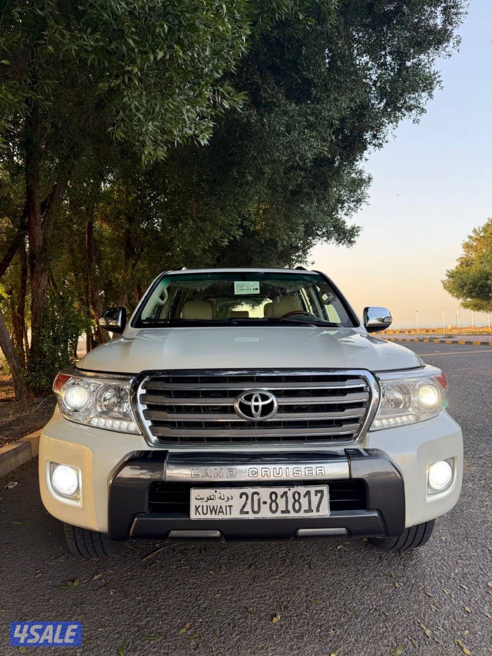 لاند كروز 2013 الساير عداد 280 الف2