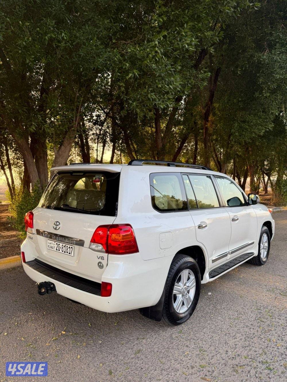 لاند كروز 2013 الساير عداد 280 الف4