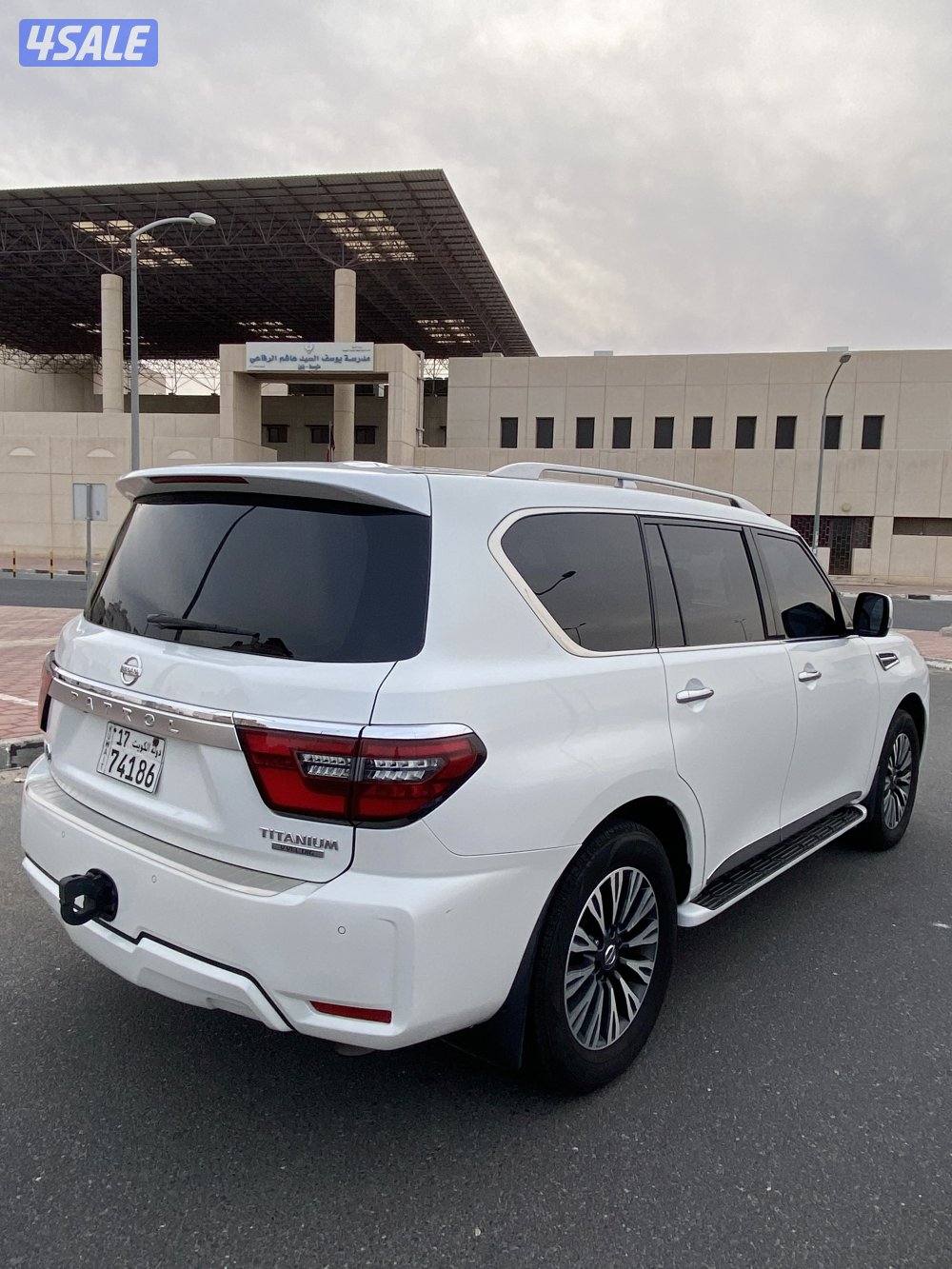 نيسان باترول تيتانيوم ٢٠٢٠ الفل كامل المواصفات1