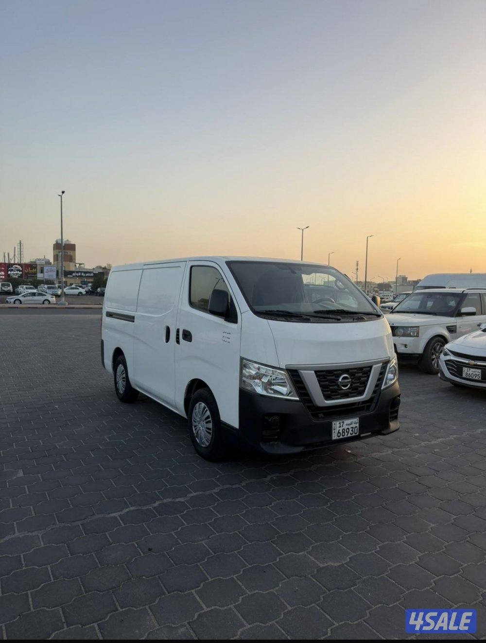 للبيع باص نيسان قير تماتيك 20201