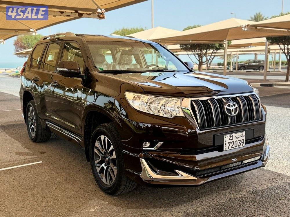 للبيع : تويوتا برادو TXL موديل : 2023 عداد : 52 الف5