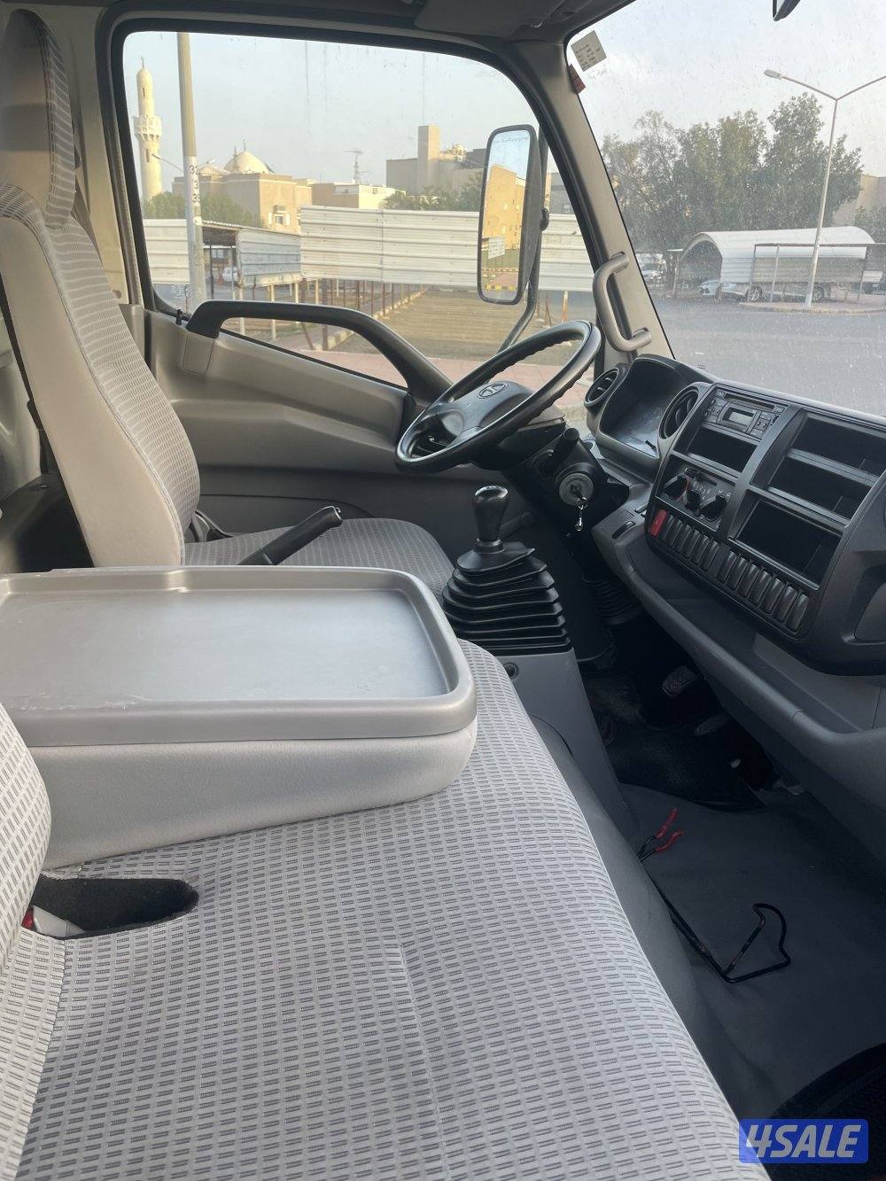 هاف لوري هينو 20205