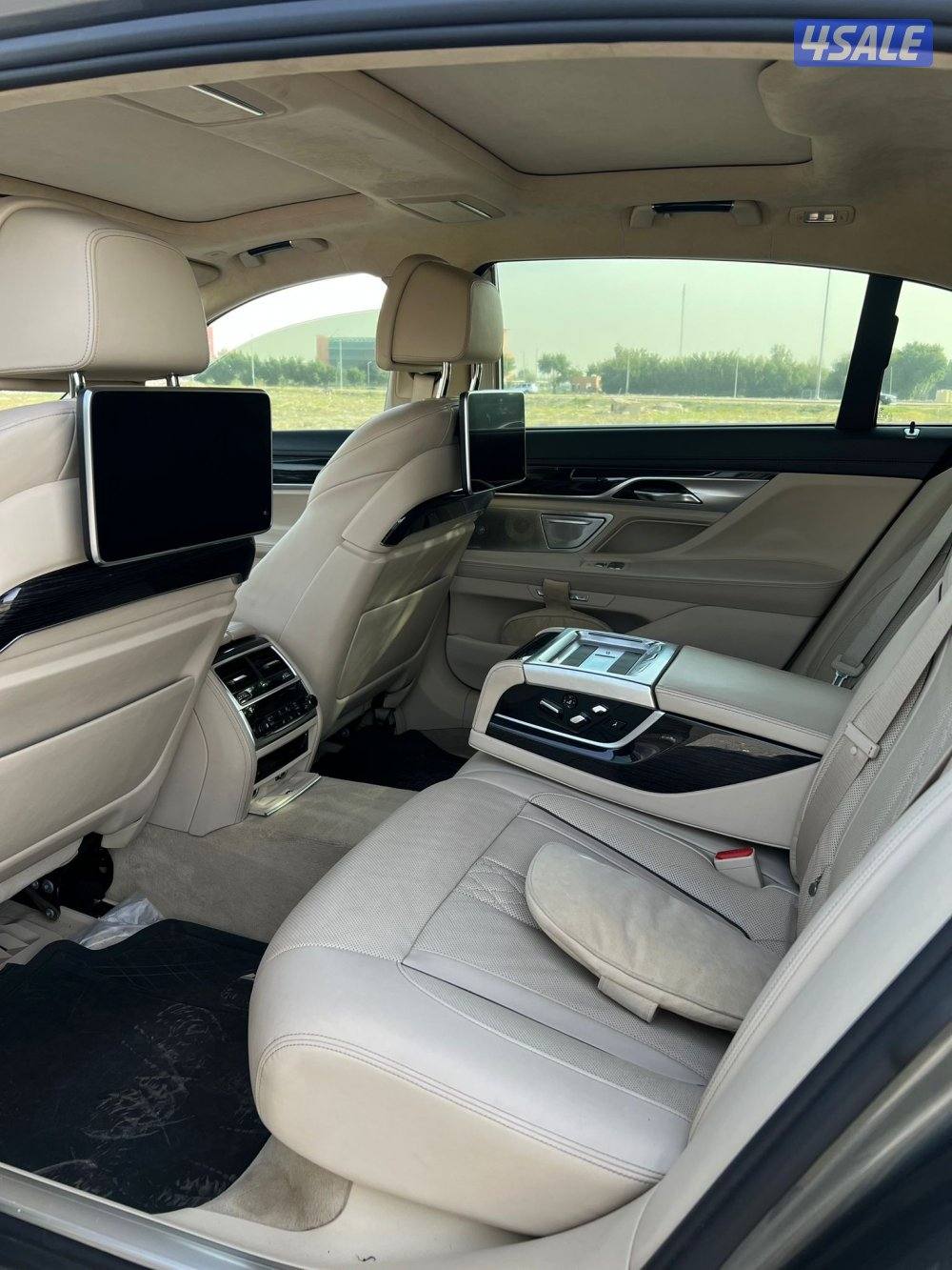 للبيع بي ام 750LI موديل2016 ماشي140 الف4