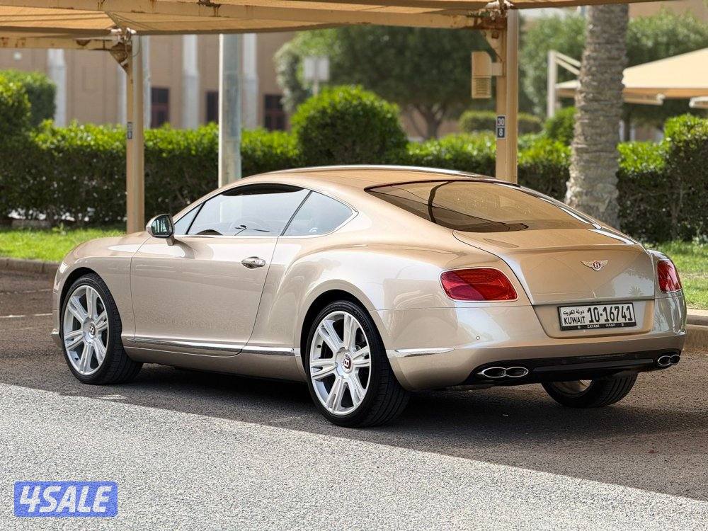 للبيع : بنتلي GT موديل : 2014 عداد : 78 الف4