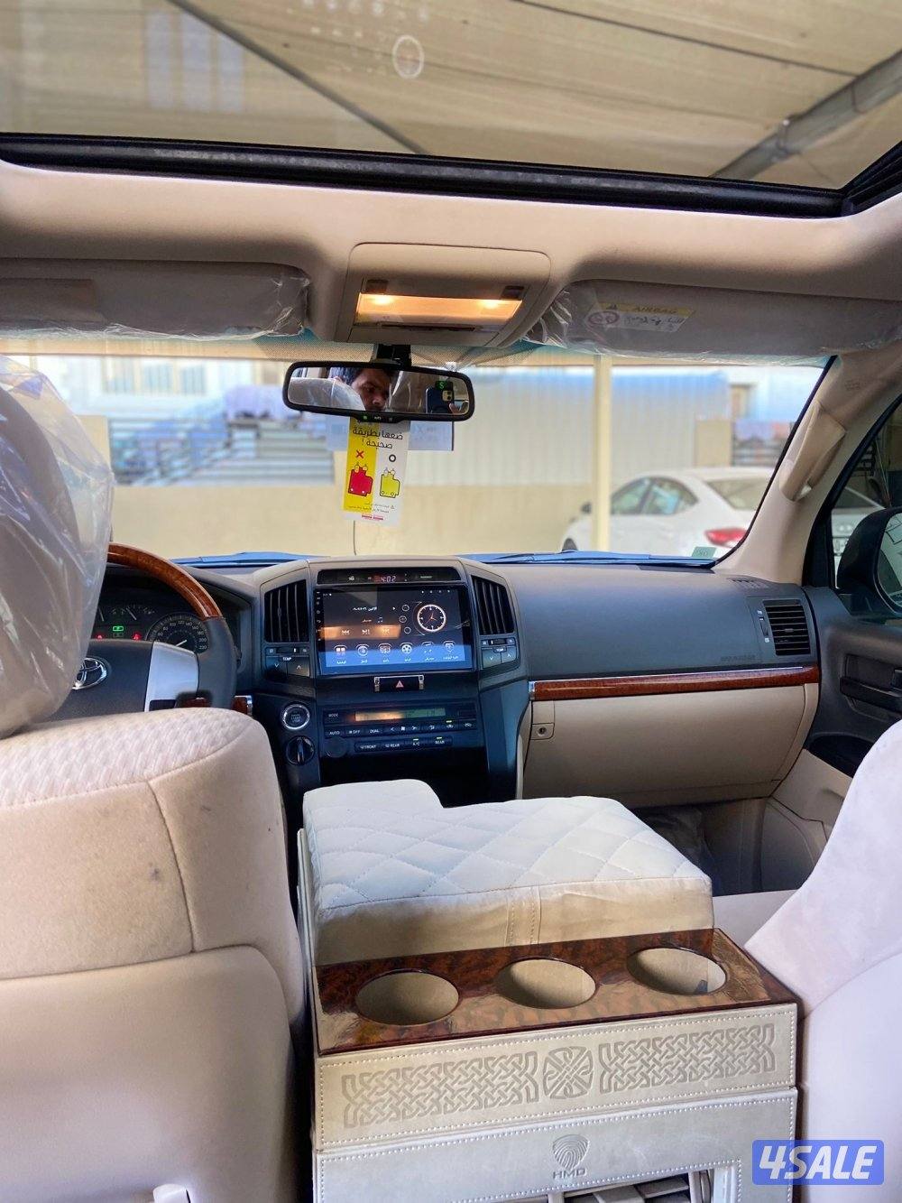 للبيع لاندكروزر موديل 201410