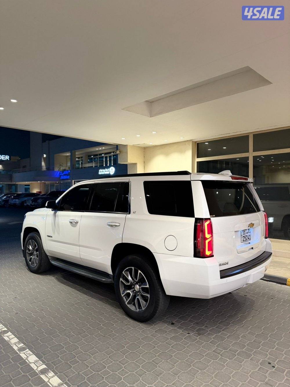 للبيع تاهو 2017 كروم اديشن ماشي 160 الف كيلو3