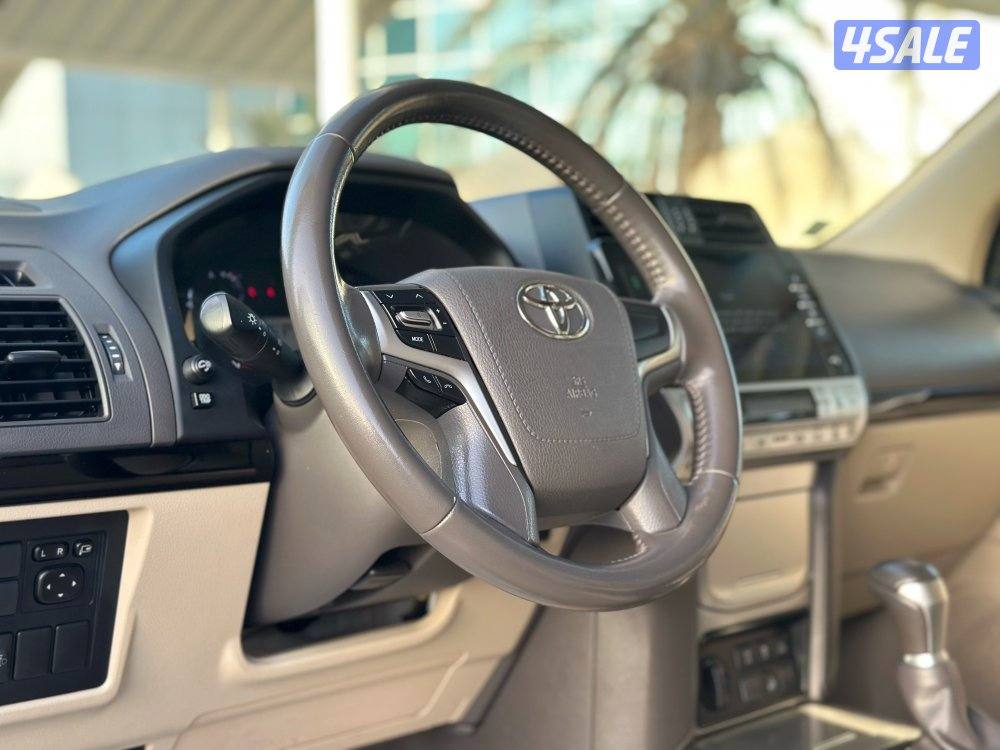 معرض القمة🚩8