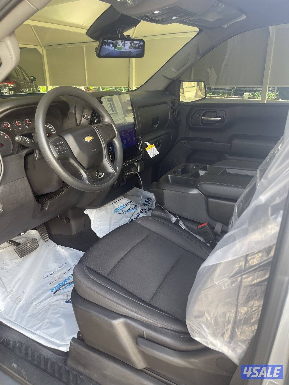 للبيع سلفرادوا ٢٠٢٤2