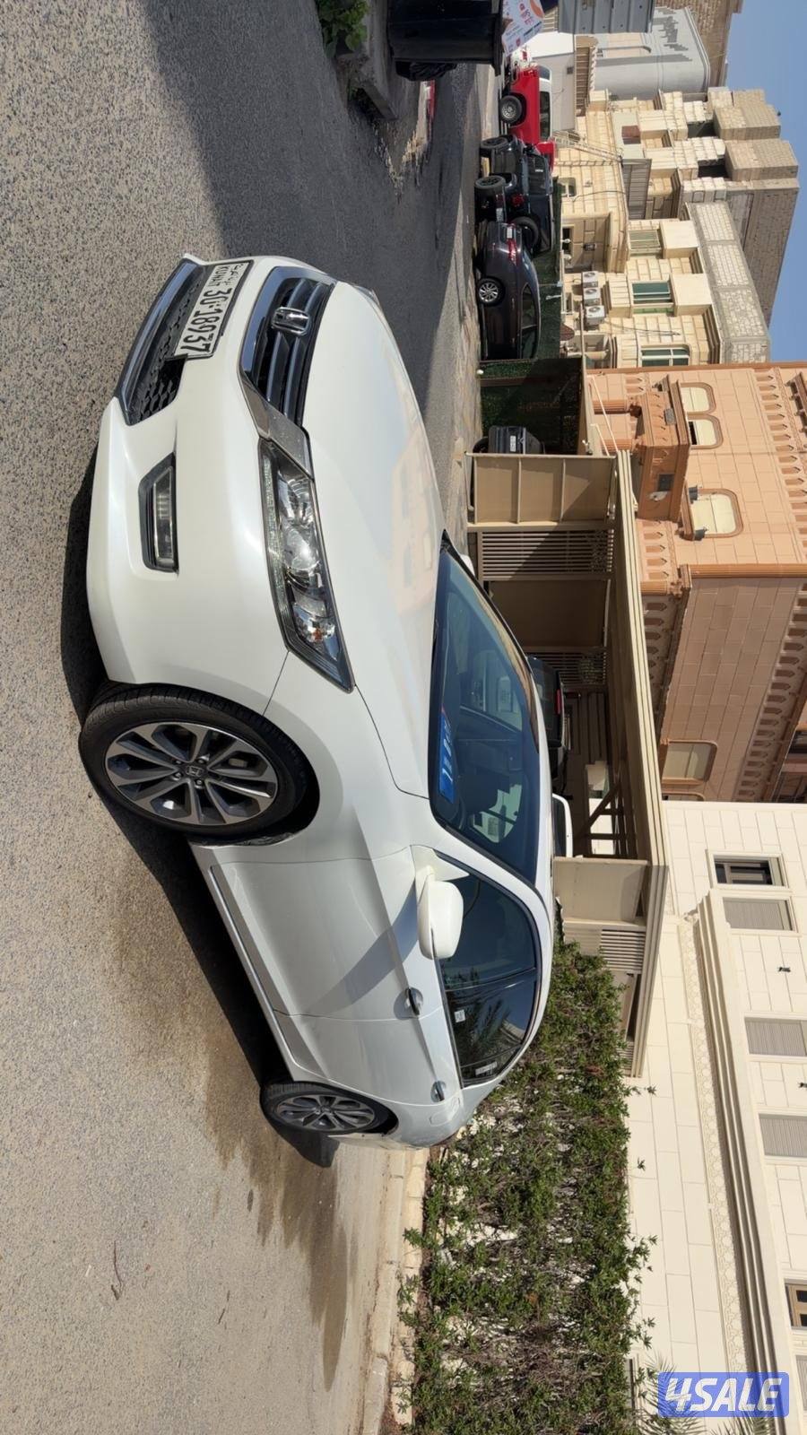 للبيع هوندا اكورد كامل الموصفات شرط الفحص جير مكينه شاصي ماشي  الف 1152