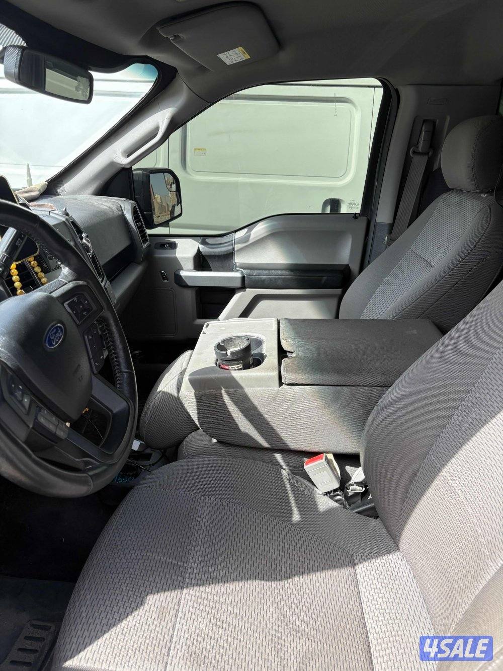 للبيع وانيت f150 بدون دبل8