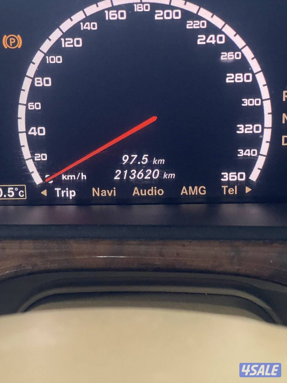 للبيع مورسيدس حجم s500 نظيفه موديل 20060