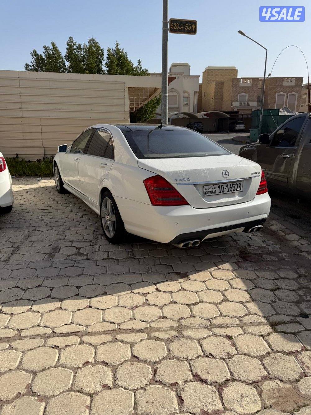 للبيع مورسيدس حجم s500 نظيفه موديل 20061