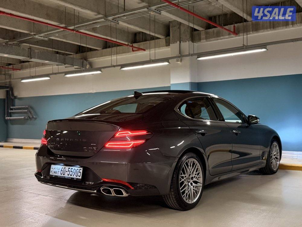 للبيع جينسيس G70 عداد 339